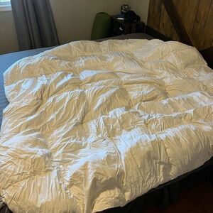 Full/Queen Down Comforter